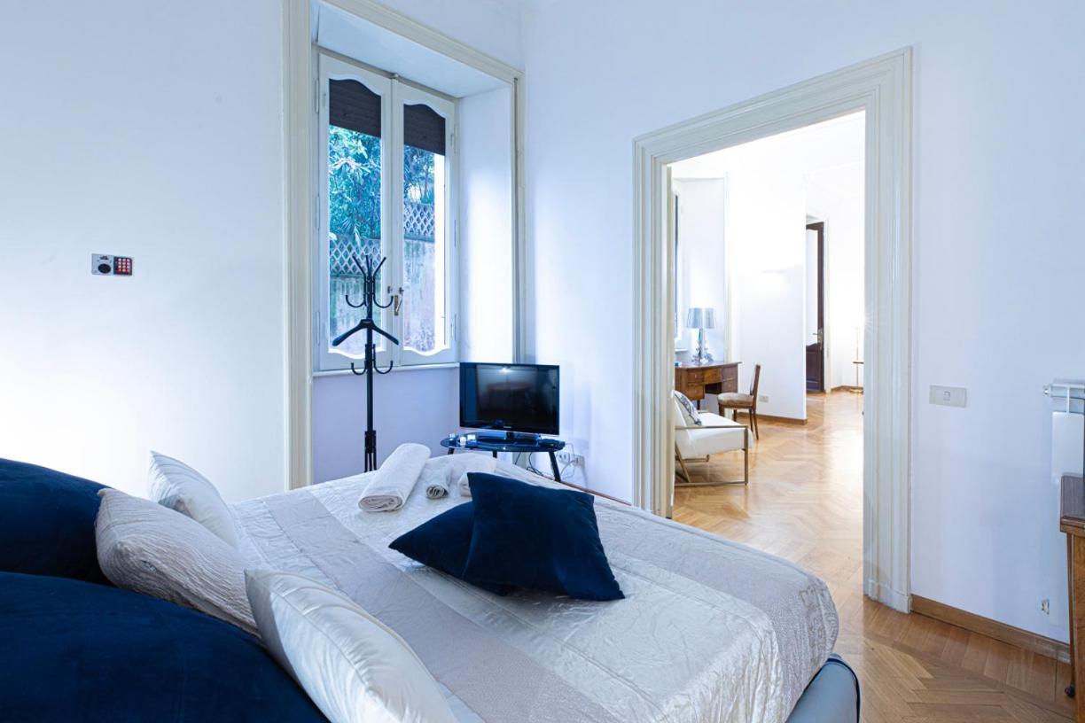 Antonelli Place Rom